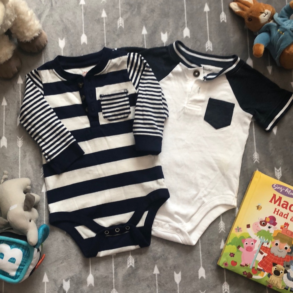 ⛵️BABY BOY NAVY AND WHITE LS/SS ONESIE BUNDLE!